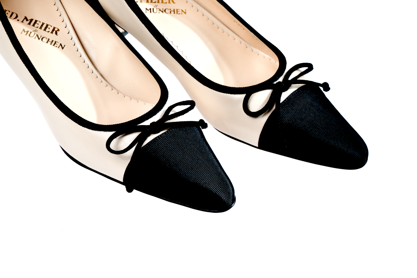 Abbildung des Produktes/der Produkte, des Angebotes/der Angebote, wie im Produkttext beschrieben